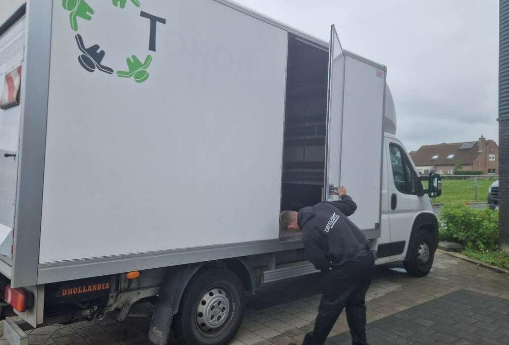 Peugeot 2.0 BlueHDi L2H2 Premium S/S
