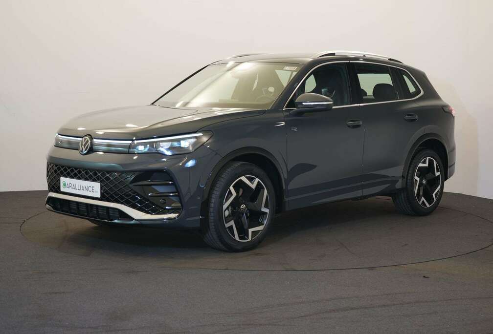 Volkswagen R-line 1.5eTSINAVbyAPPInfo12.9\