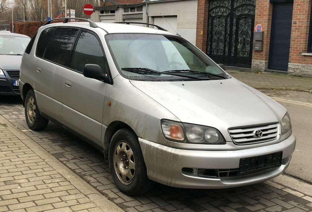 Toyota 2.2 Turbo Pack 7pl.