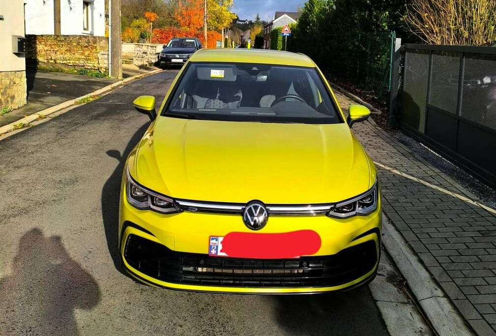 Volkswagen Golf 2.0 SCR TDi R-Line DSG