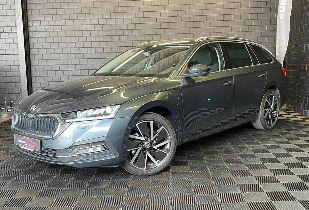 Skoda iV Estate Style 1.4 PHEV 204 CV ** tête haute*