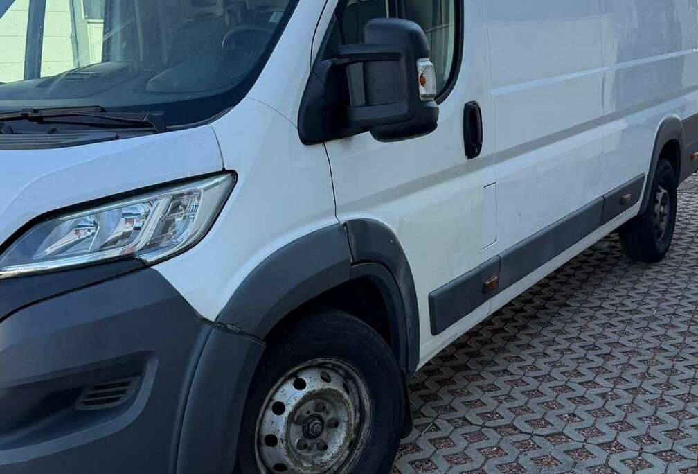 Peugeot 2.0 BlueHDi L4H2 Premium S/S