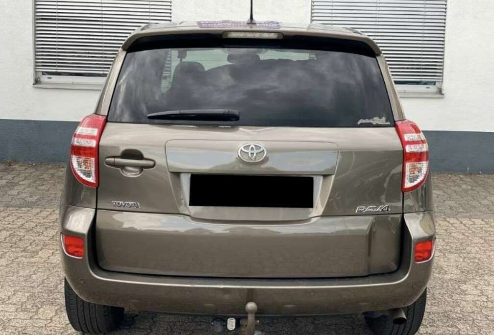 Toyota Rav4 2.0i VVT-i 4x4 Xpedition CVT