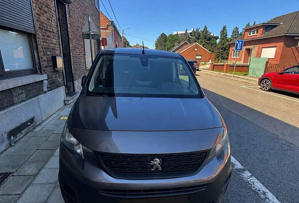 Peugeot 1.5 BlueHDi L2 Heavy S/S (EU6.4)