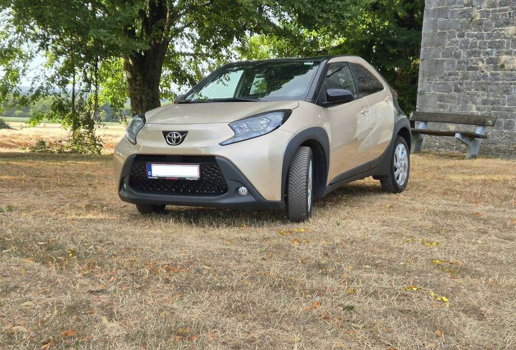 Toyota 1.0L MT X Pulse LHD