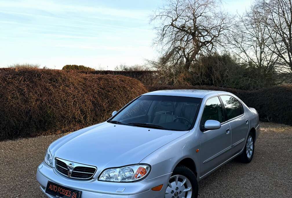 Nissan 2.0i V6 SE AUTOMATIQUE FULL OPTIONS 83.000 KM