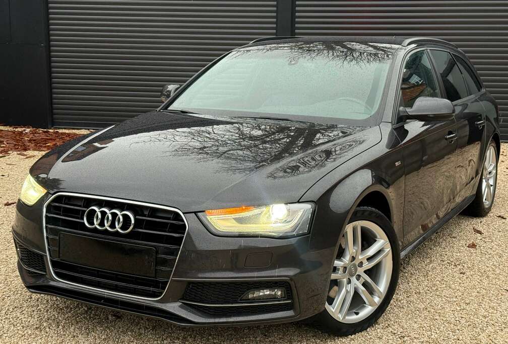 Audi A4 Avant 2.0 TDi S line  FULL OPTIONS