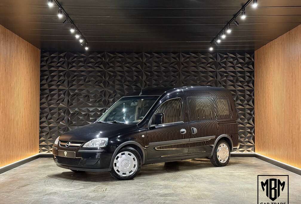 Opel Tour1.4i GARANTIE Airco Trekhaak 1.Eigenaar