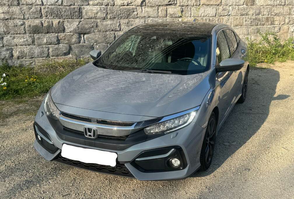 Honda Civic 1.5 i-VTEC Prestige CVT (EU6.2)