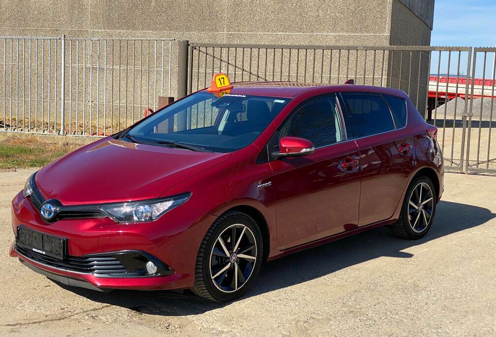 Toyota Auris HEV 1.8i HSD Style E-CVT