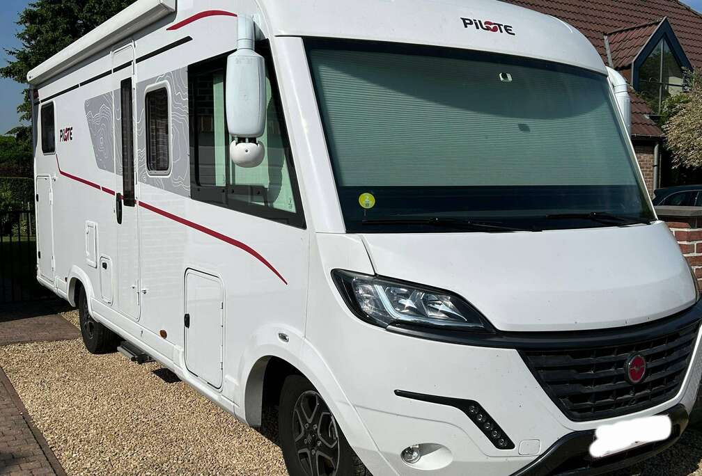 Caravans-Wohnm G720FGJ