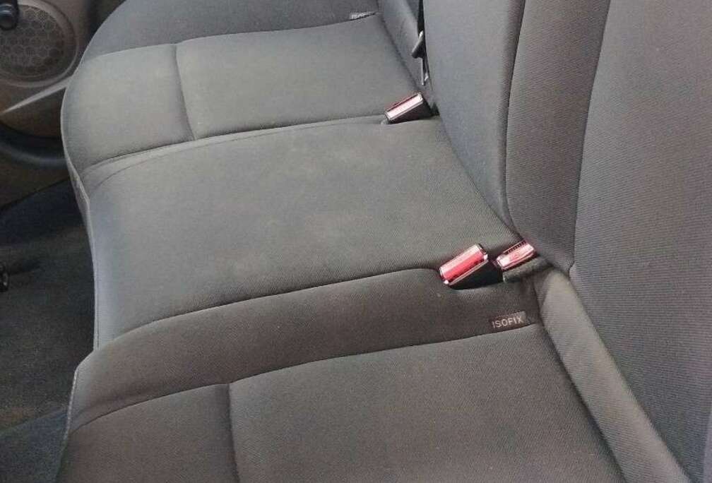 Renault 1.6i Authentique