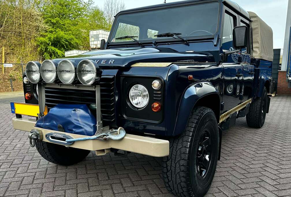 Land Rover Defender 130 Crew Cab SE