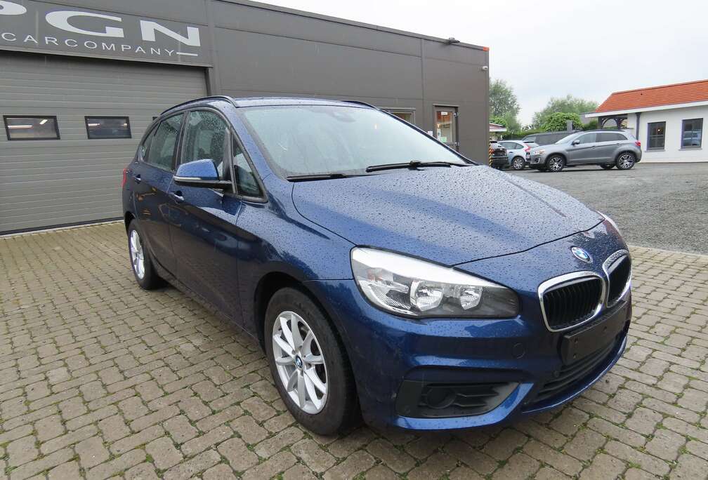 BMW 216i