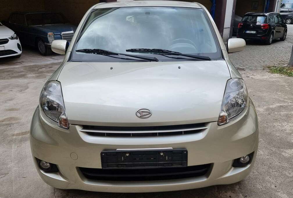 Daihatsu Sirion 1.3i Top