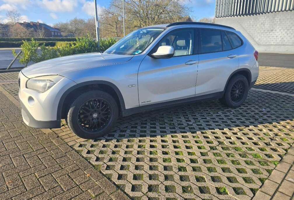 BMW X1 2.0i sDrive18