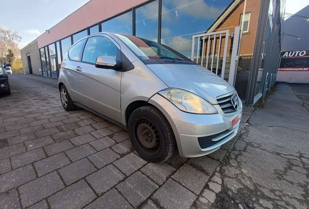 Mercedes-Benz A 160 CDI BlueEFFICIENCY Elegance