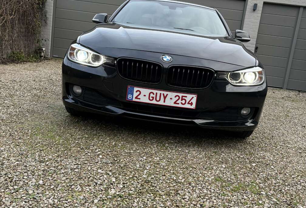 BMW 318d Blue Performance Modern Line
