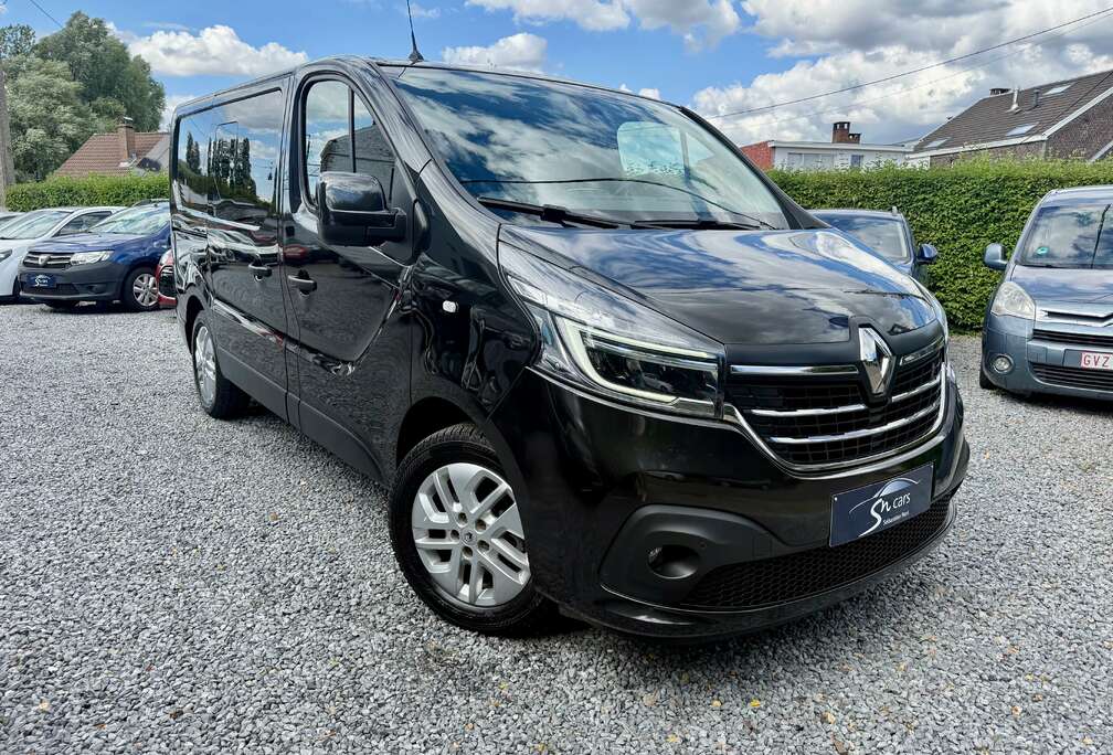 Renault 2.0 dCi 29 L2H1 Grand Confort EDC