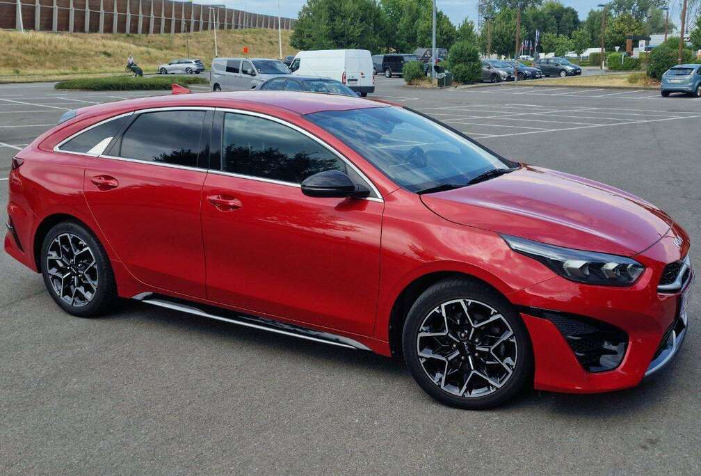 Kia ProCeed 1.5 T-GDI OPF GT LINE