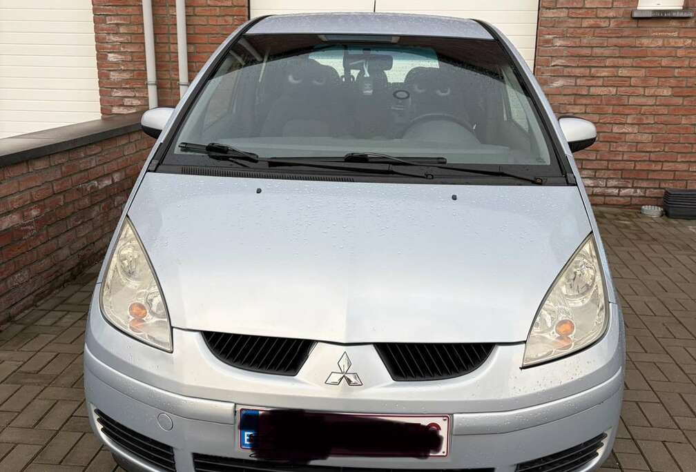 Mitsubishi Colt 1.3i 16v Inform Feel