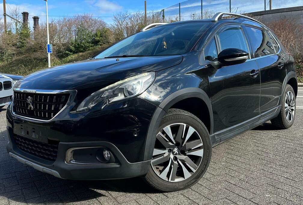 Peugeot 2008 1.2i PureTech Allure S