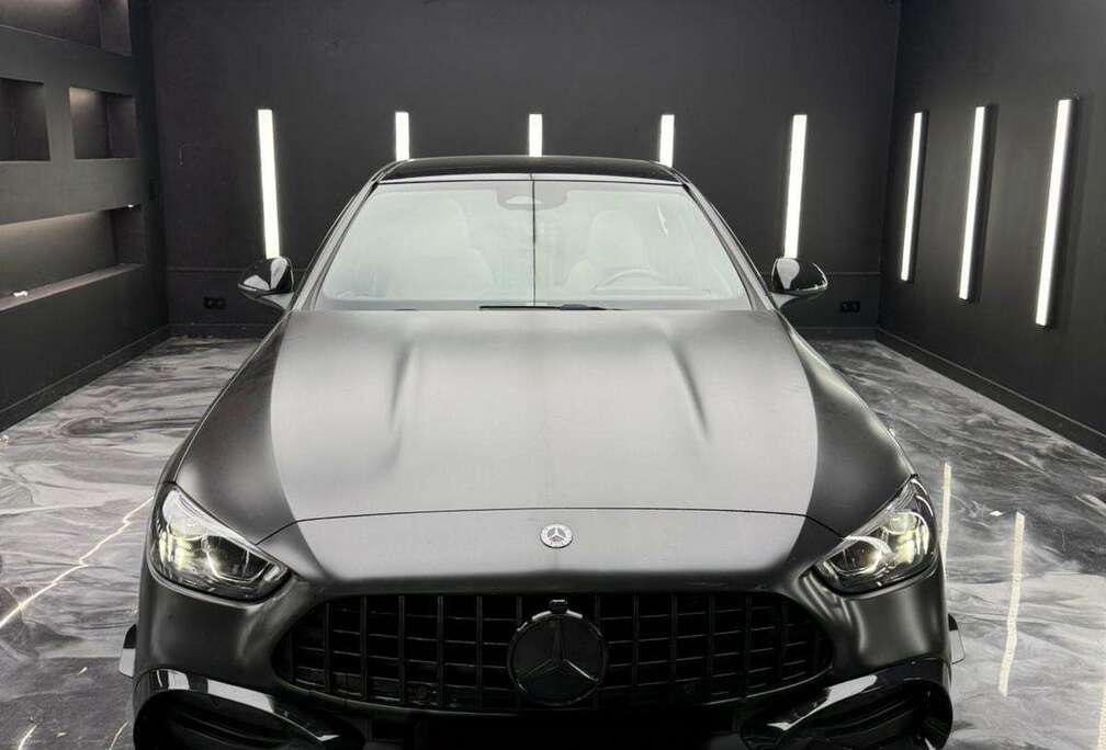Mercedes-Benz Mercedes-Benz Classe C avec finition AMG