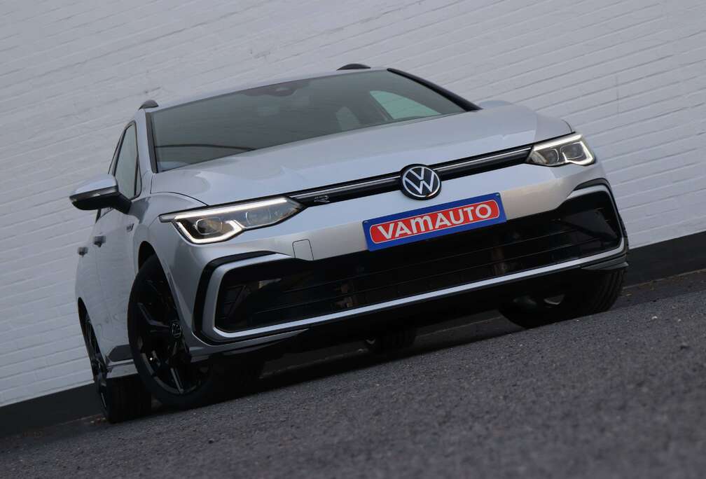Volkswagen 1.5 eTSI R-Line - BlindSpot/AppConnect/Cam/Towbar/18\