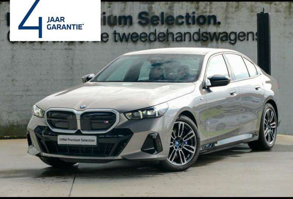 BMW M60 xDrive