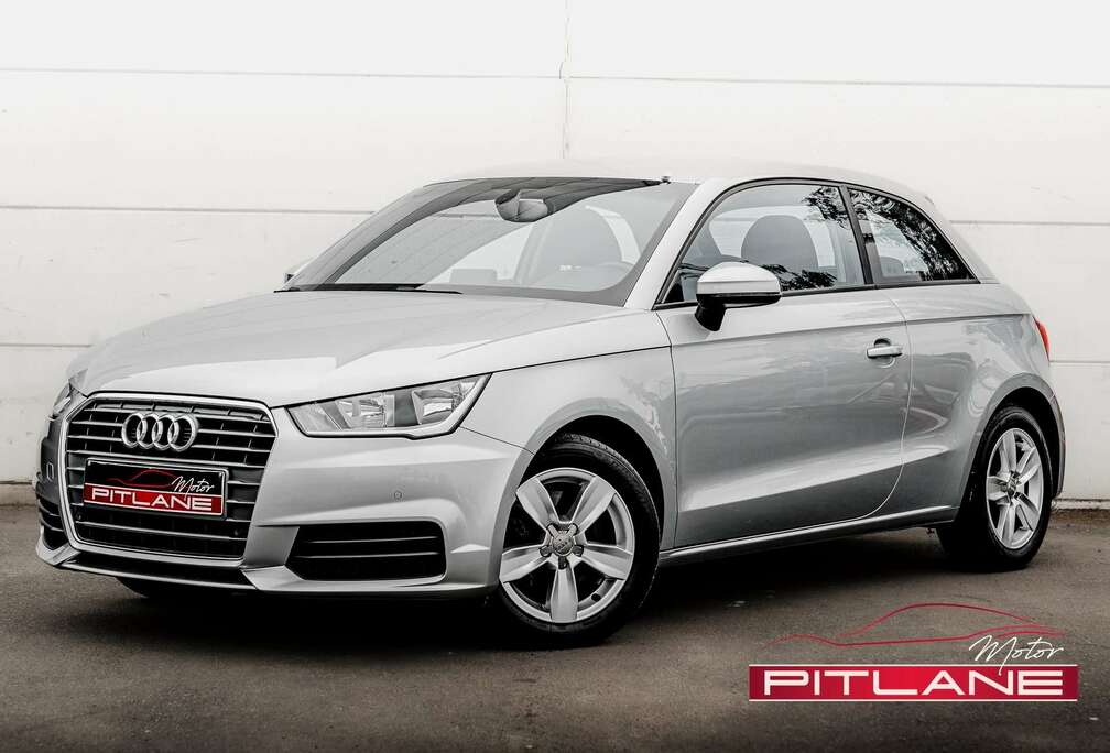 Audi 1.6 TDi Silver / NAVI / PARK PILOT / JANTES / CLIM