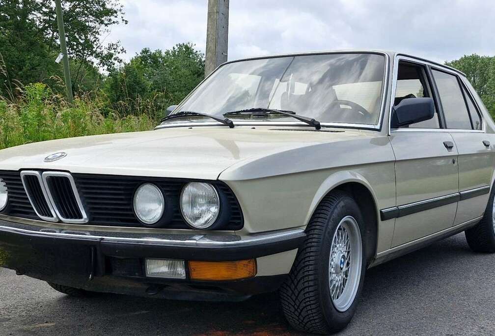 BMW 525i