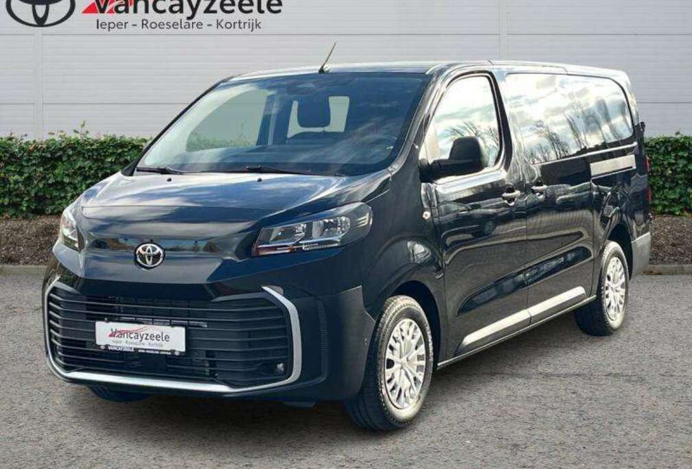 Toyota Comfort 2d 6pl + trekhaak 32893 + BTW