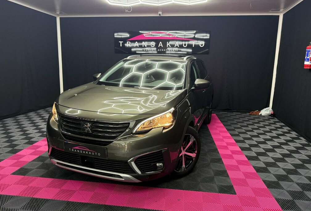 Peugeot 5008 1.5 /TOIT PANO/Siege elec/Garantie 12 MOIS