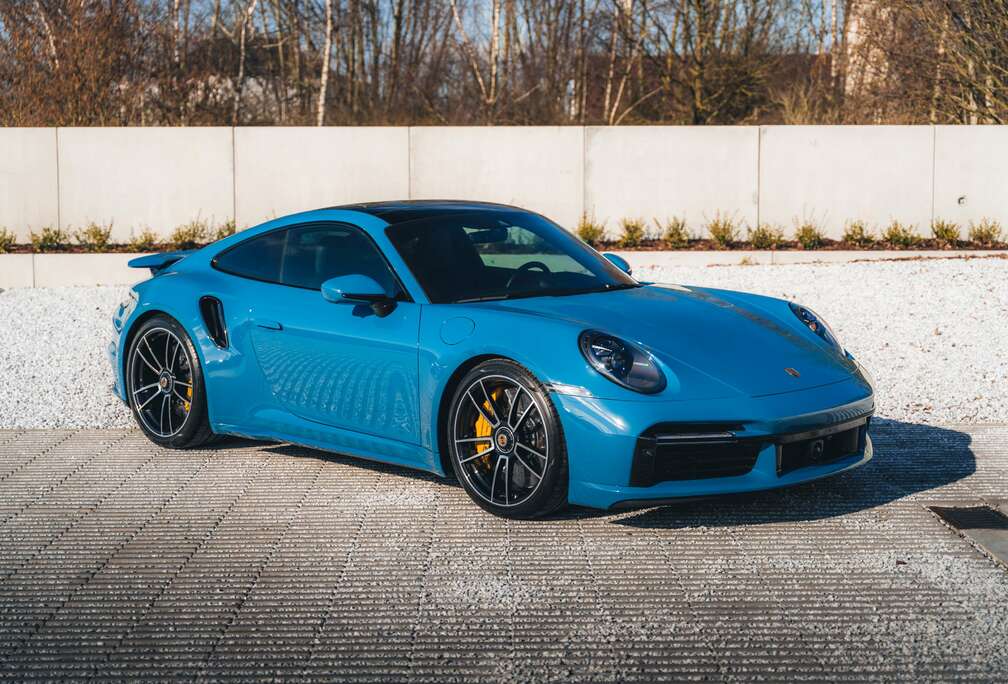 Porsche Turbo S / PTS Oslo blue / Pano / Burmester / Lift