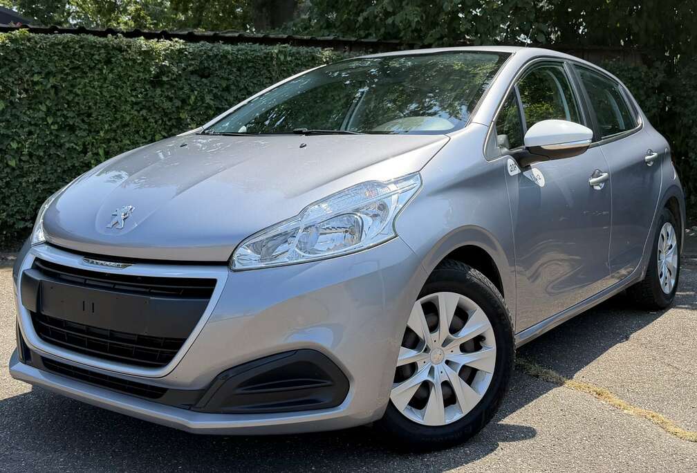 Peugeot 1.2 Benzine - Airco - Bluetooth- Cruise Control