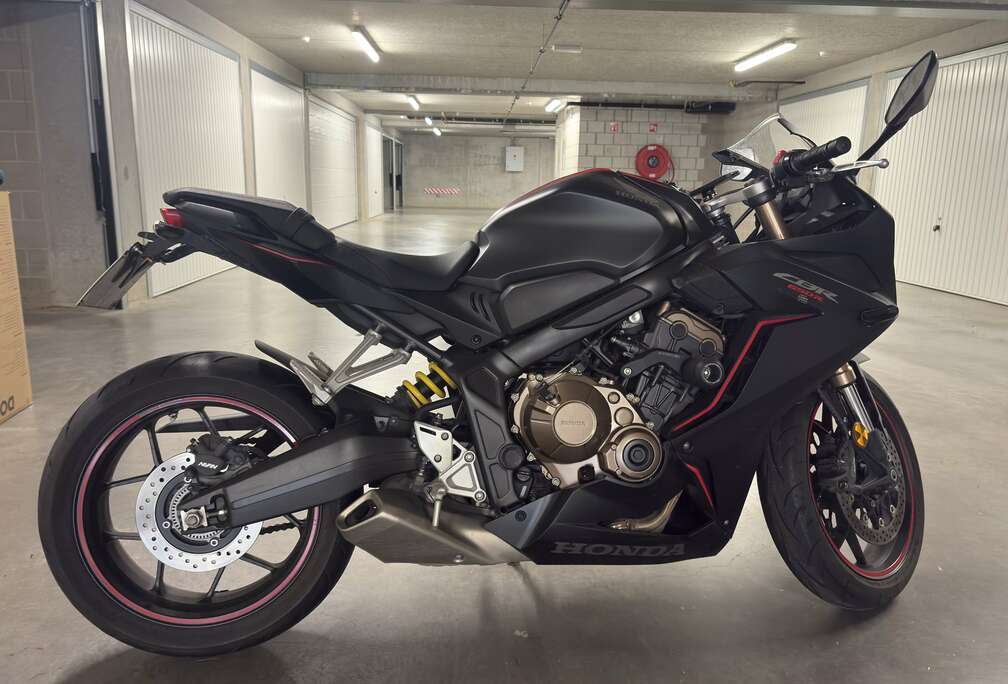 Honda CBR650R