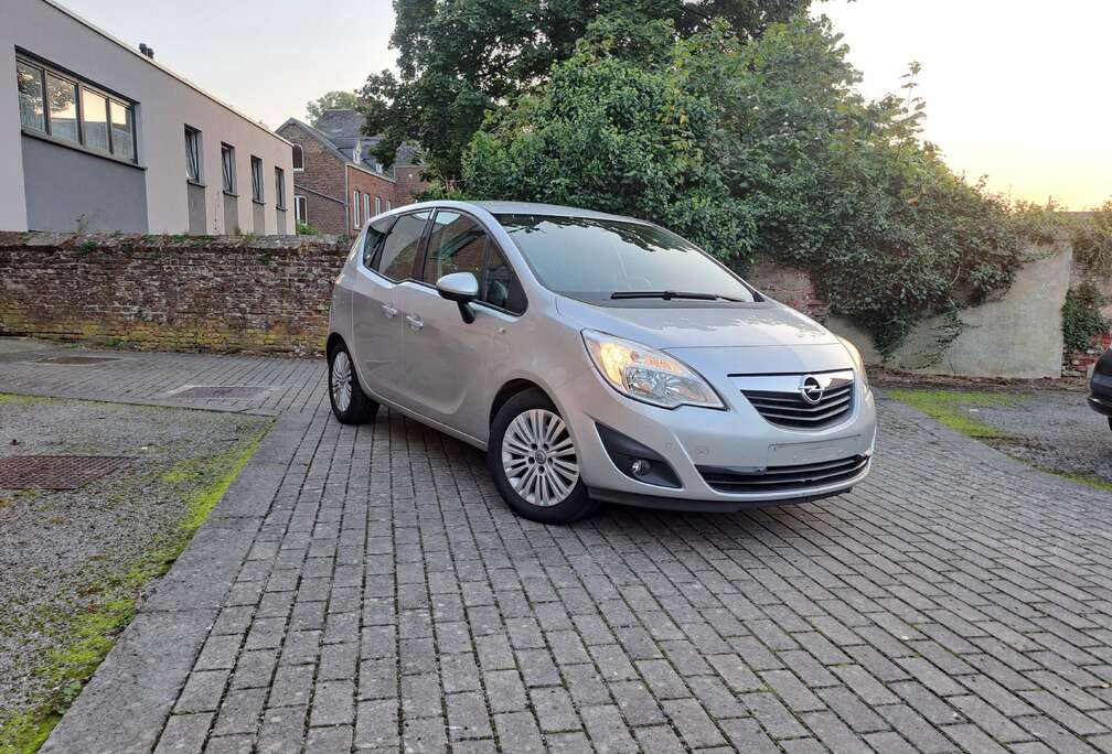 Opel 1.3 CDTI  PRETE A IMMATRICULÉ