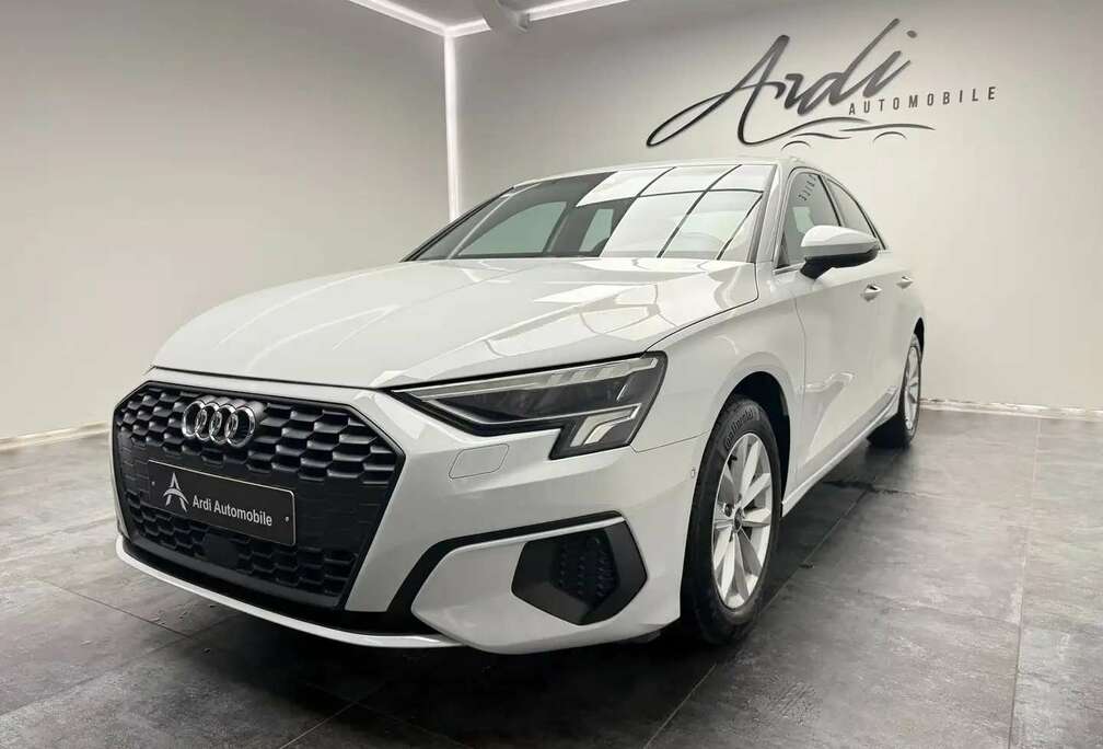 Audi 2.0 TDi S line S tronic*CARPLAY*1ER PROP*GARANTIE*