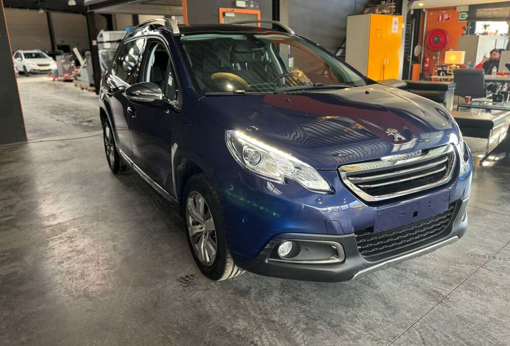 Peugeot 1.2i - 34.287 KM  PANO - A/C - MEDIA/TEL -LIM/REG