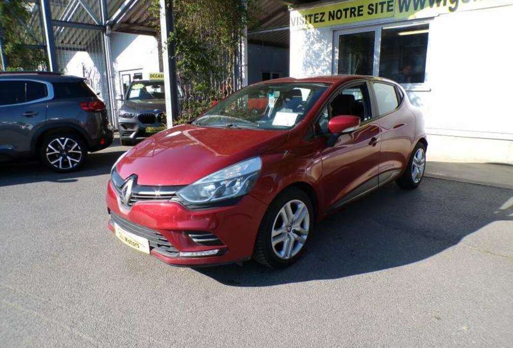 Renault 0.9TCe 90cv rouge 02/17 Airco GPS Capteurs Cruise