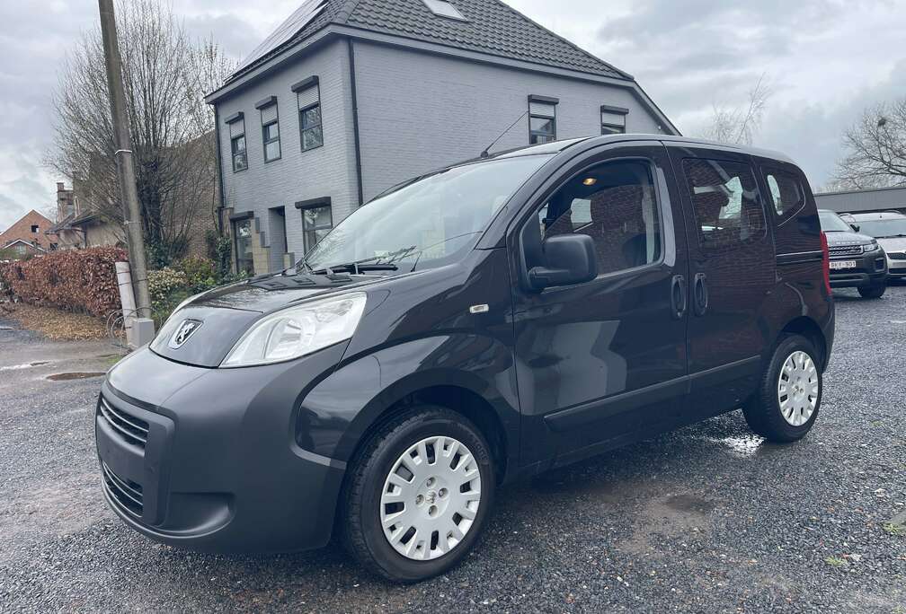 Peugeot Tepee 1.4i Benzine,Airco,5 plaatsen,87.000km.,...