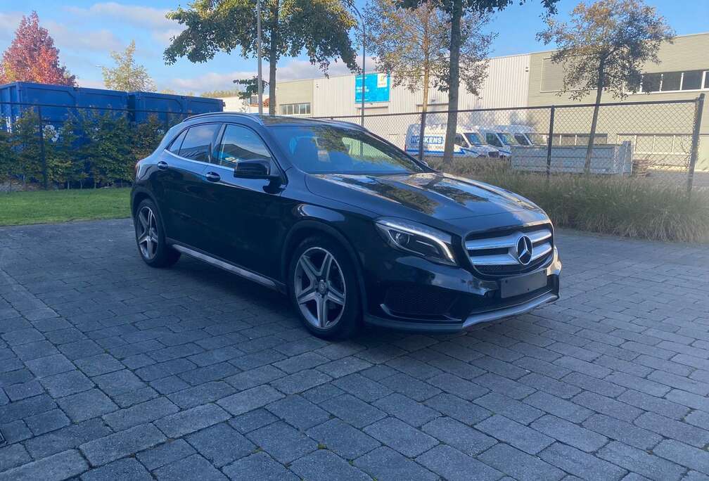 Mercedes-Benz (CDI) d 4Matic 7G-DCT AMG Line