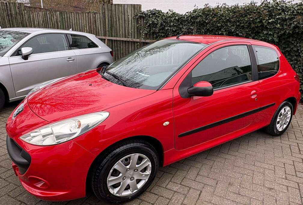 Peugeot 206  1.4i Trendy