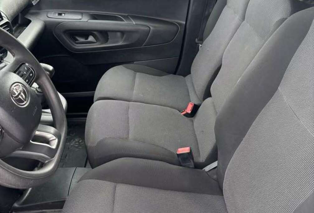 Toyota Proace City 1.5 D-4D Active S/S (EU6.3)