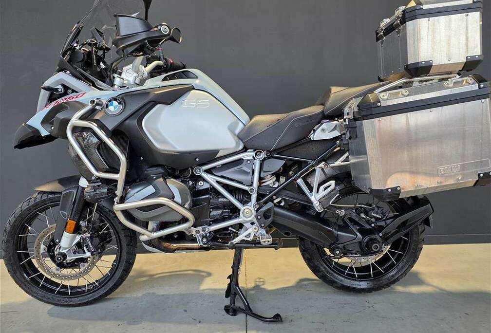 BMW 0