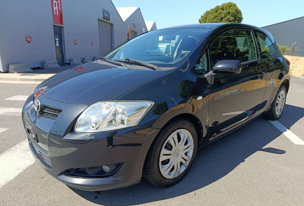 Toyota Auris 1.4 D-4D Linea Luna