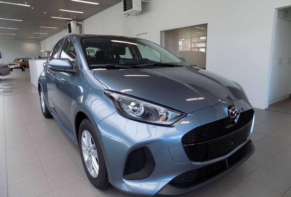 Mazda Hybrid 1.5i VVT-i E-CVT Centre-Line