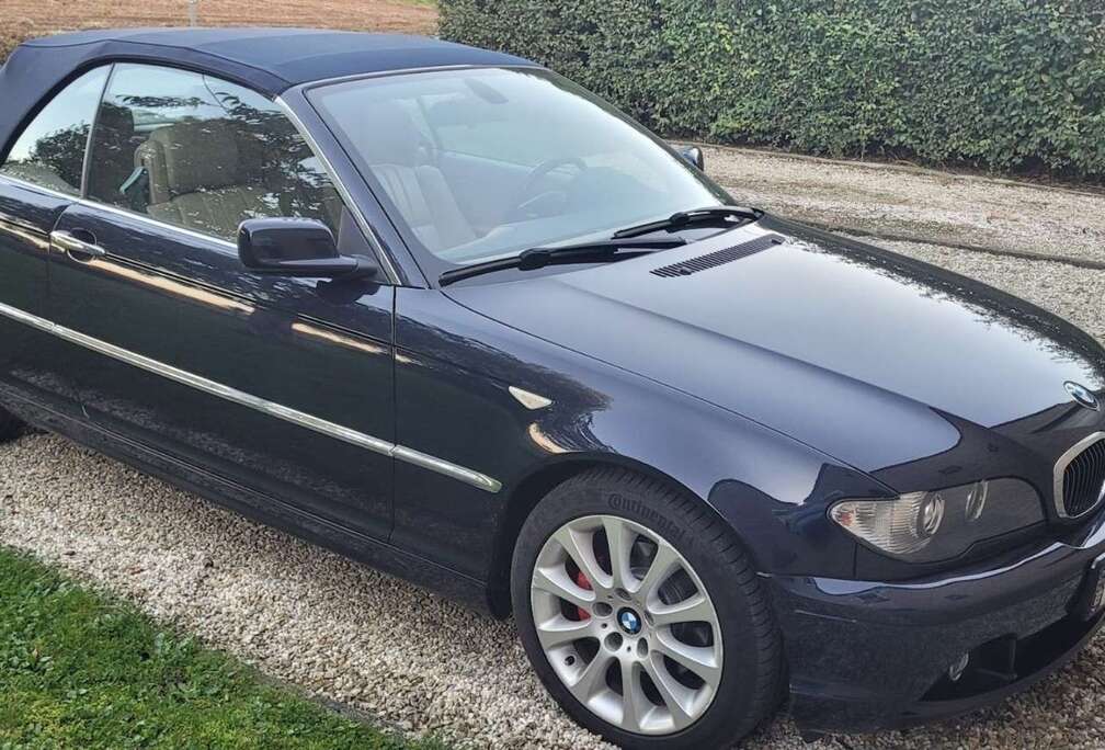 BMW 320i Cabriolet