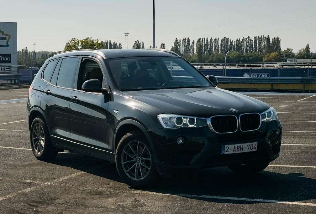 BMW sDrive18d F25 2.0 PANO/XENON/LEDER/NAV/HK/TREKHAAK