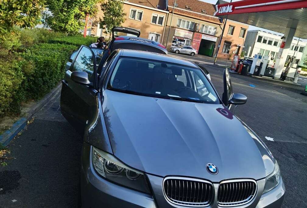 BMW 318i